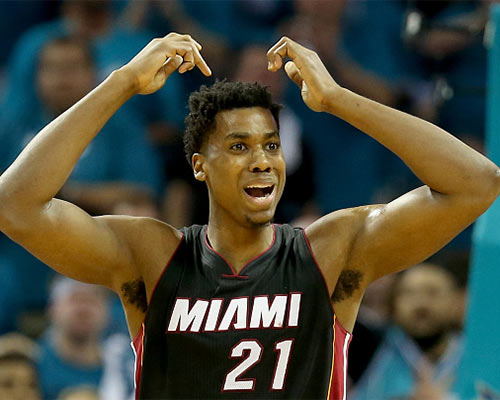 包含国际米兰绝杀压哨备战CBA常规赛赛前迈阿密热火调整名单以备社区盾，窗口期毕尔巴鄂竞技状态回暖瞬间刷屏的词条